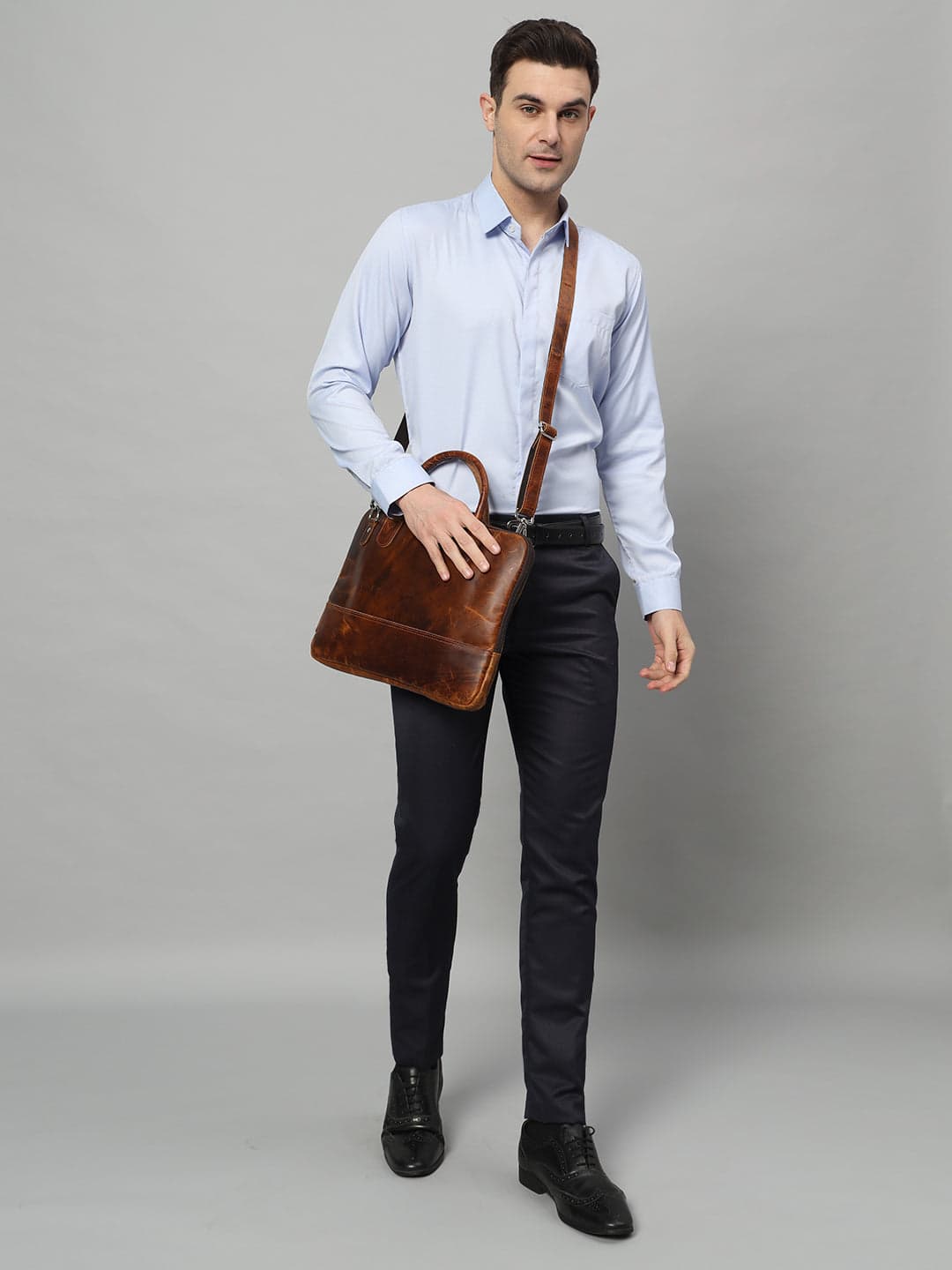 Laptoptasche aus Leder im Modern-Stil – Braun