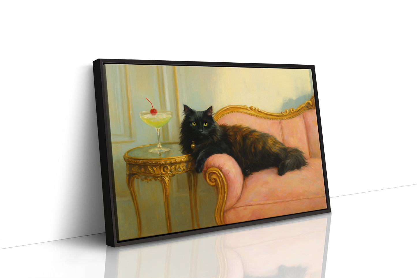 Chat royal avec un Martini Cerise