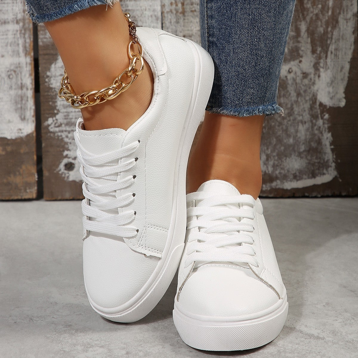 Plus-size Casual Versatile White Flat Shoes Laced Korean-style Low-top Sneakers