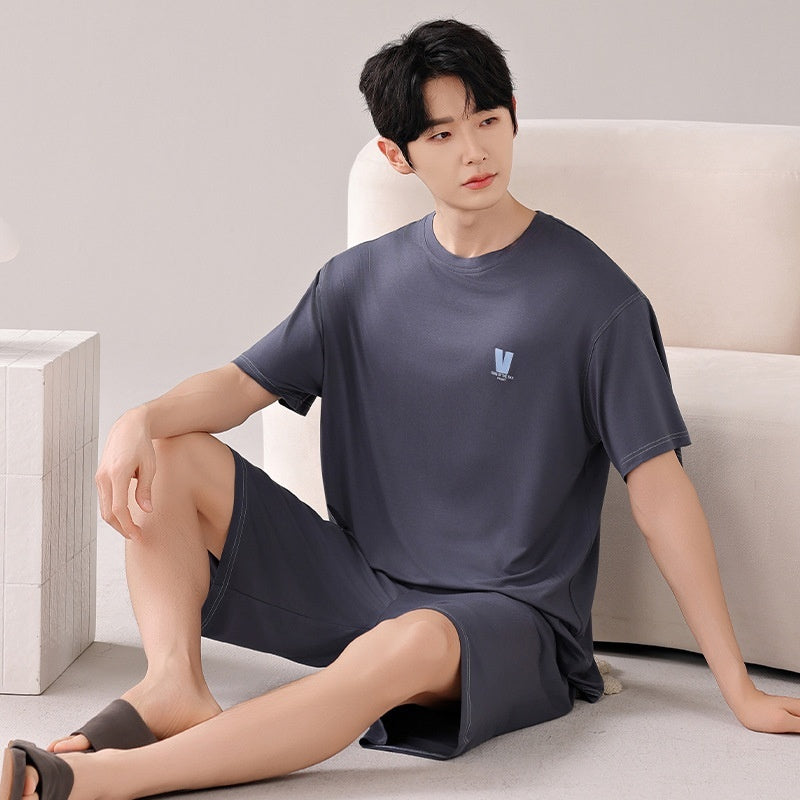 Lai Sai Er Tian Xue Si Men's Pajamas