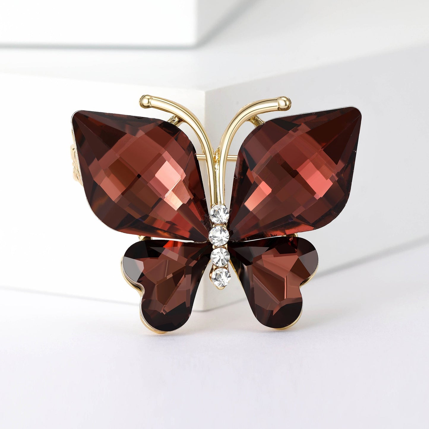 Fashionable Diamond-Encrusted Small Crystal Glass Butterfly Brooch