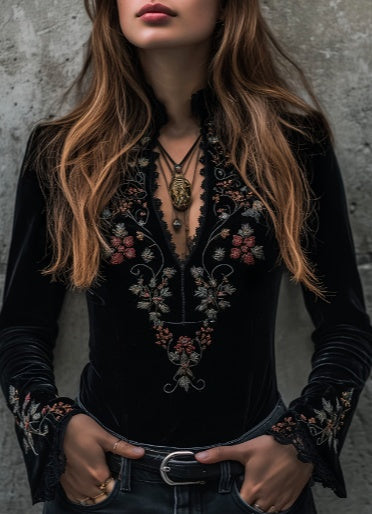 Vintage Court-style Embroidered V-neck Long-sleeve Top