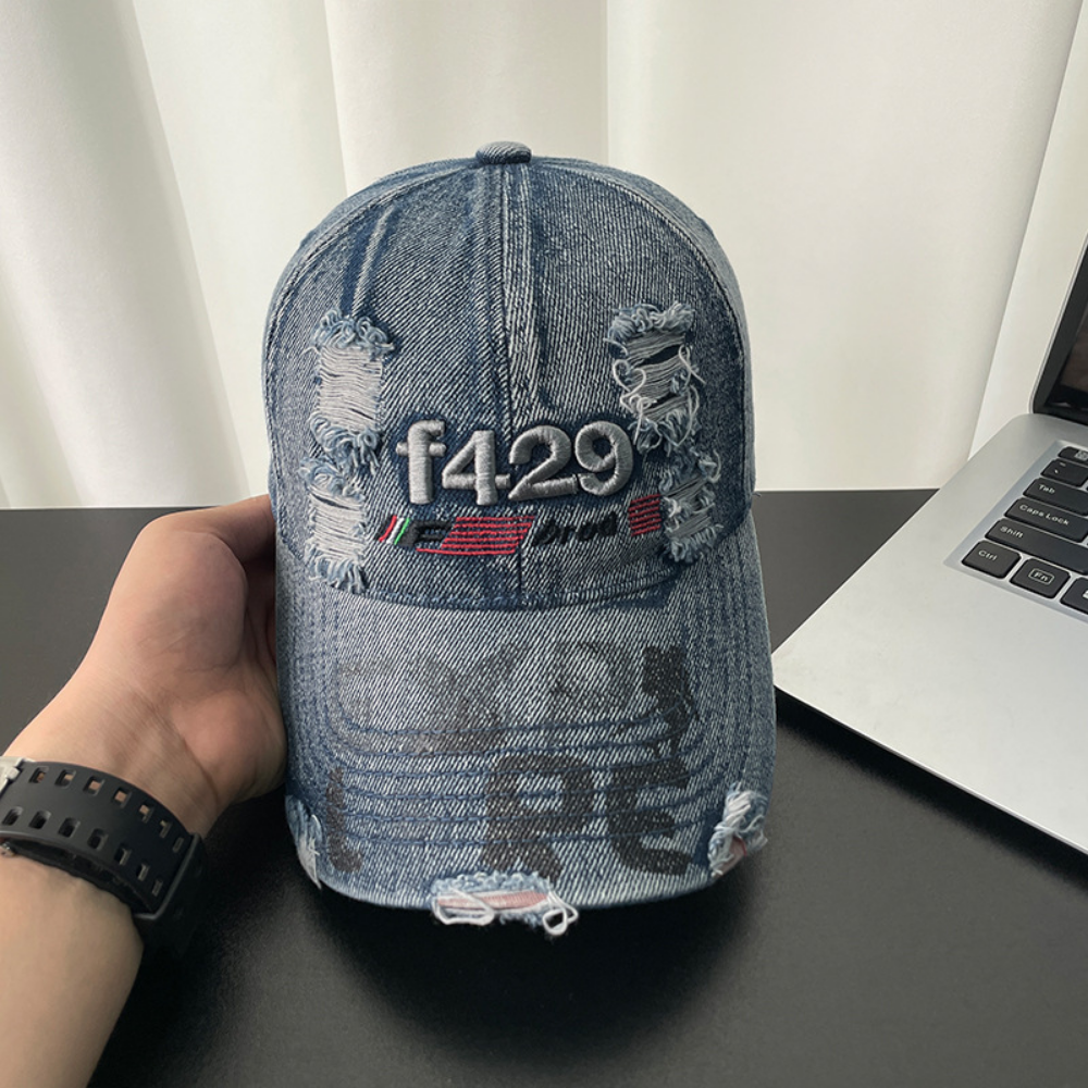 Monochromatic Three-dimensional Embroidered Frayed-edge Personalized Print Brim Trendy Casual Baseball Cap Suitable For Street And Travel Use