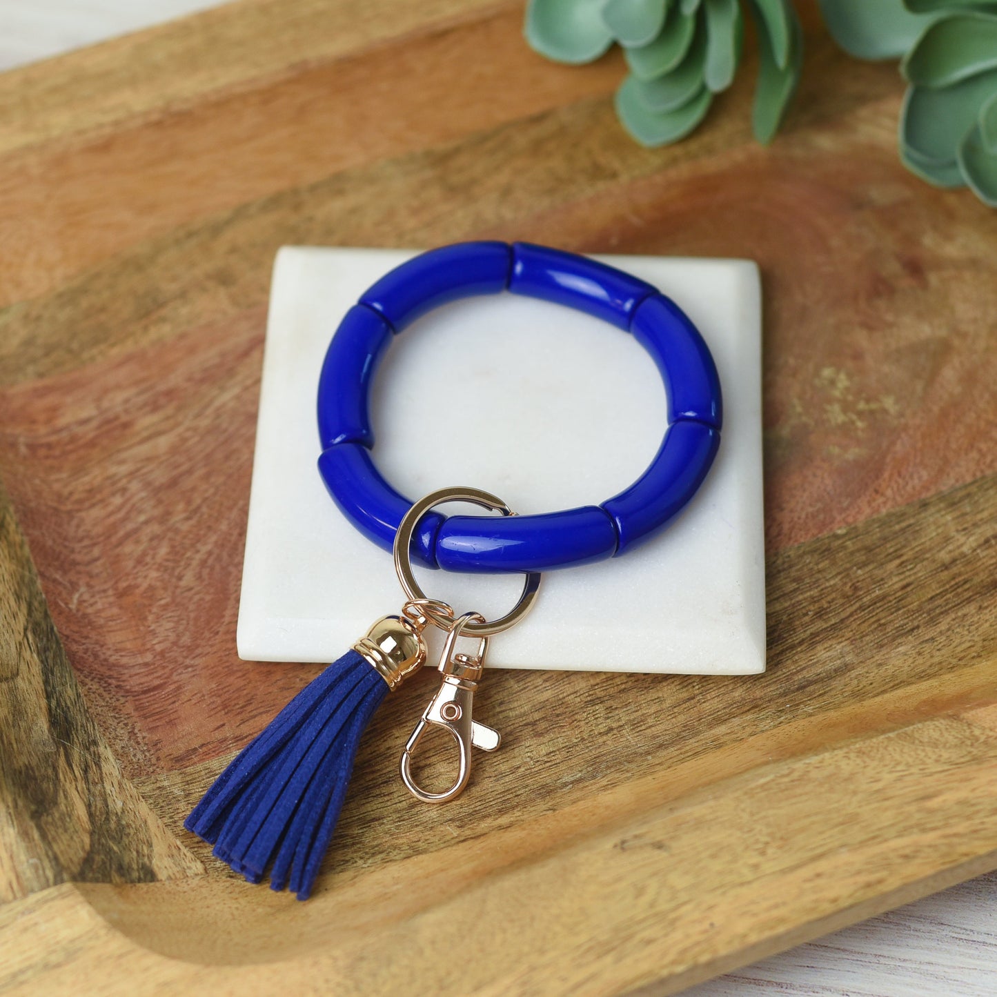 Bracelet extensible Katie Tube Bead avec pompon et porte-clés