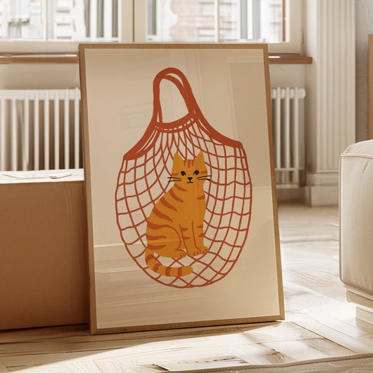 Chat tigré roux dans un cabas de marché