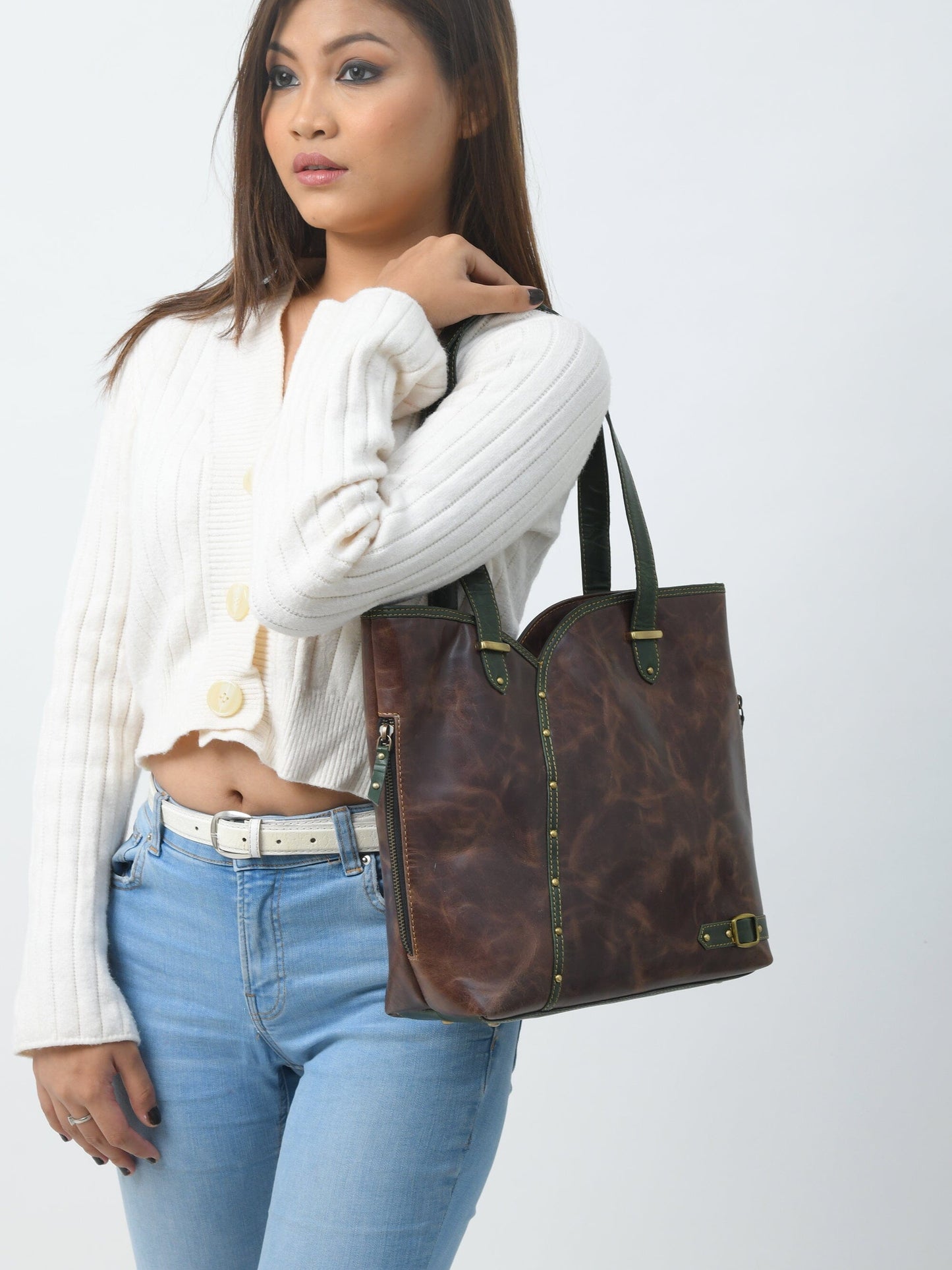 Die Riley Handtasche – Braun