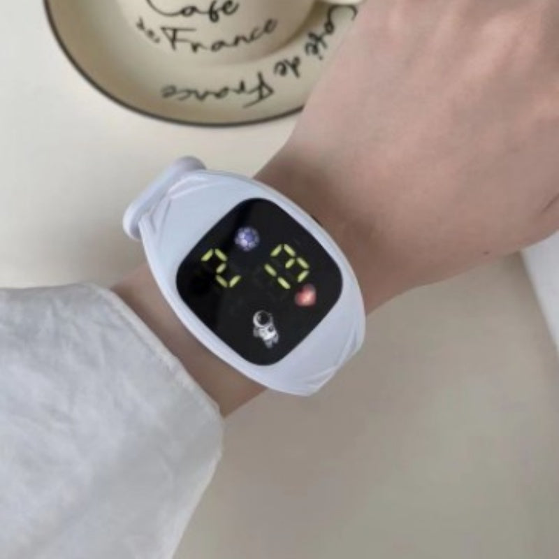 Cool Stylish And Minimalist Smart Electronic Watch For Boys And Girls