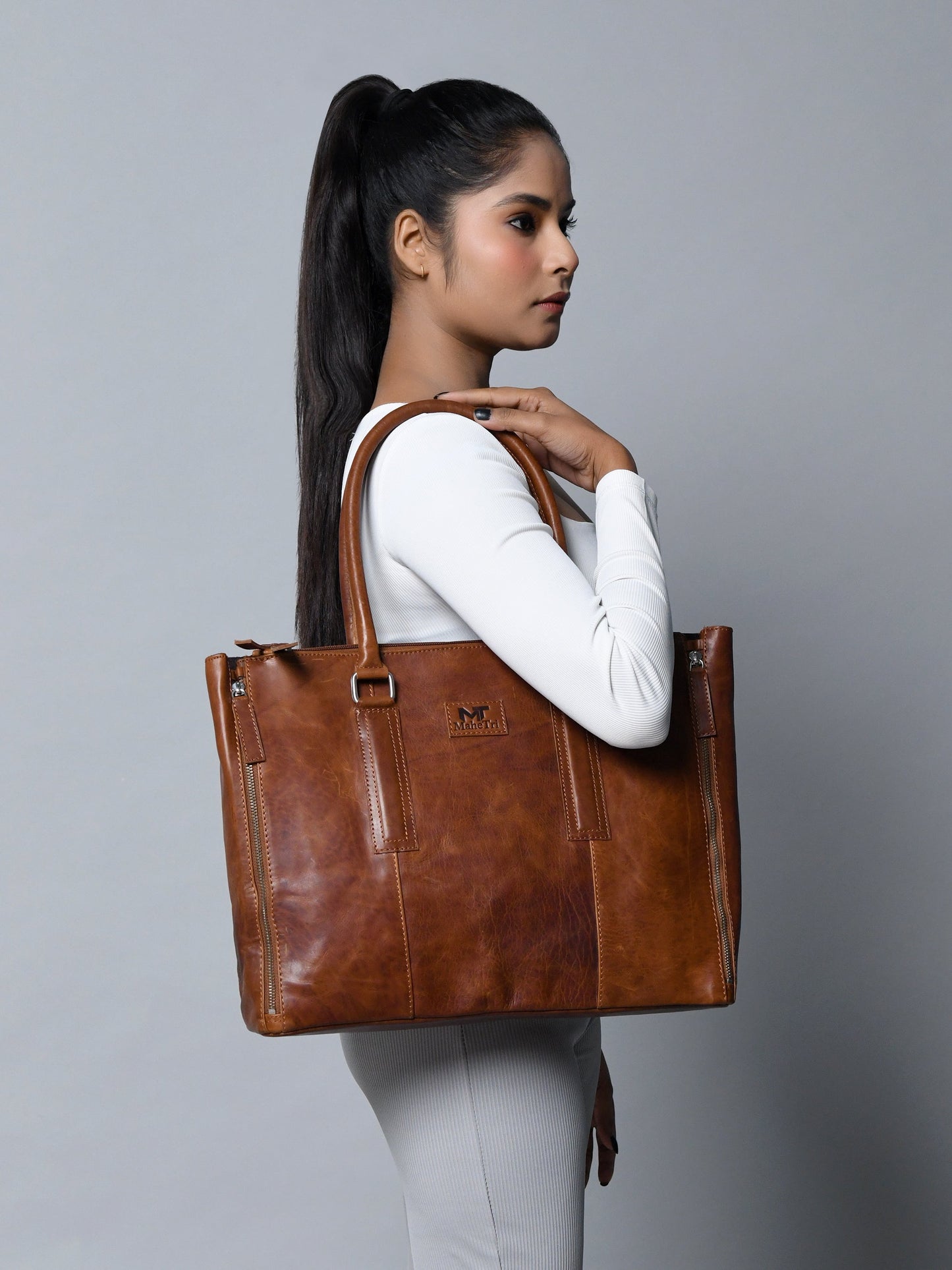 Elegante Business Hour Tote Bag