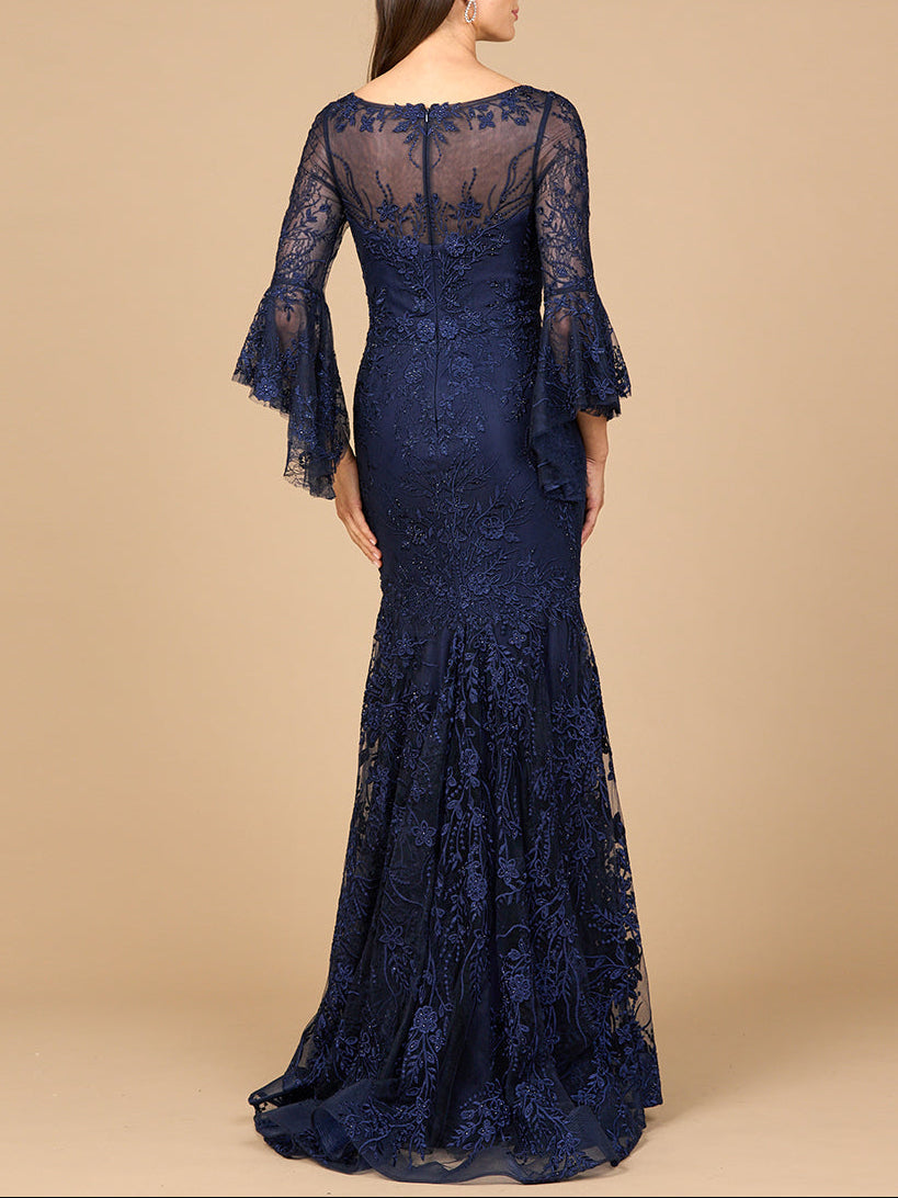 Kleid mit Illusionsausschnitt und langen Glockenärmeln