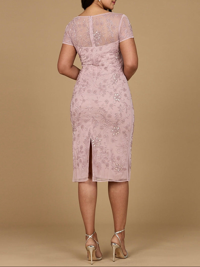 Perlenbesetztes Midikleid mit Flügelärmeln