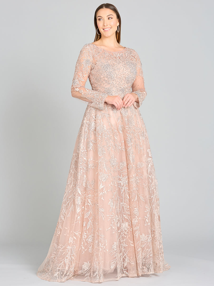 Robe longue à col montant et manches longues