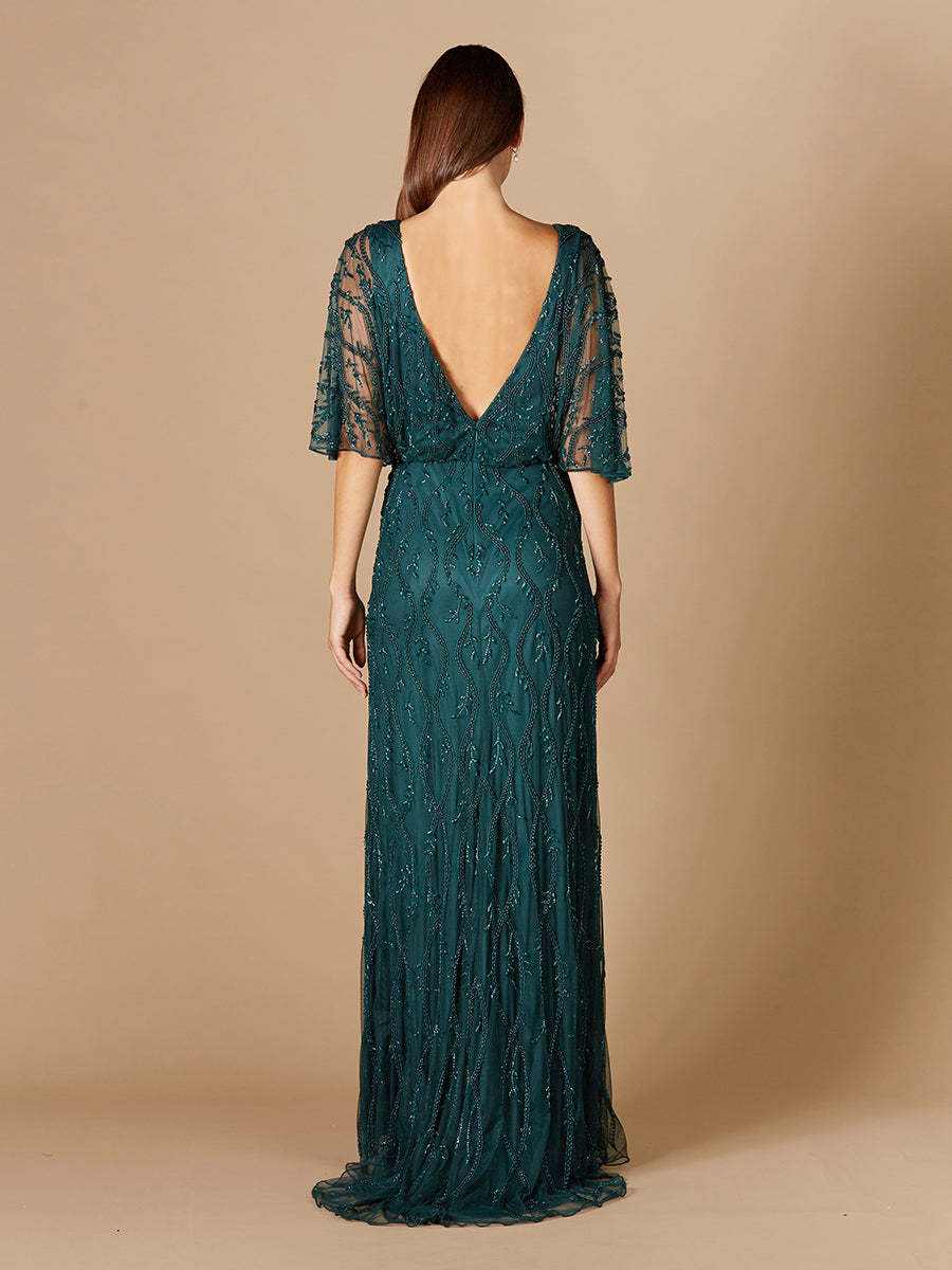 Abendkleid mit Perlenstickerei und Cape-Ärmeln aus Illusionstüll