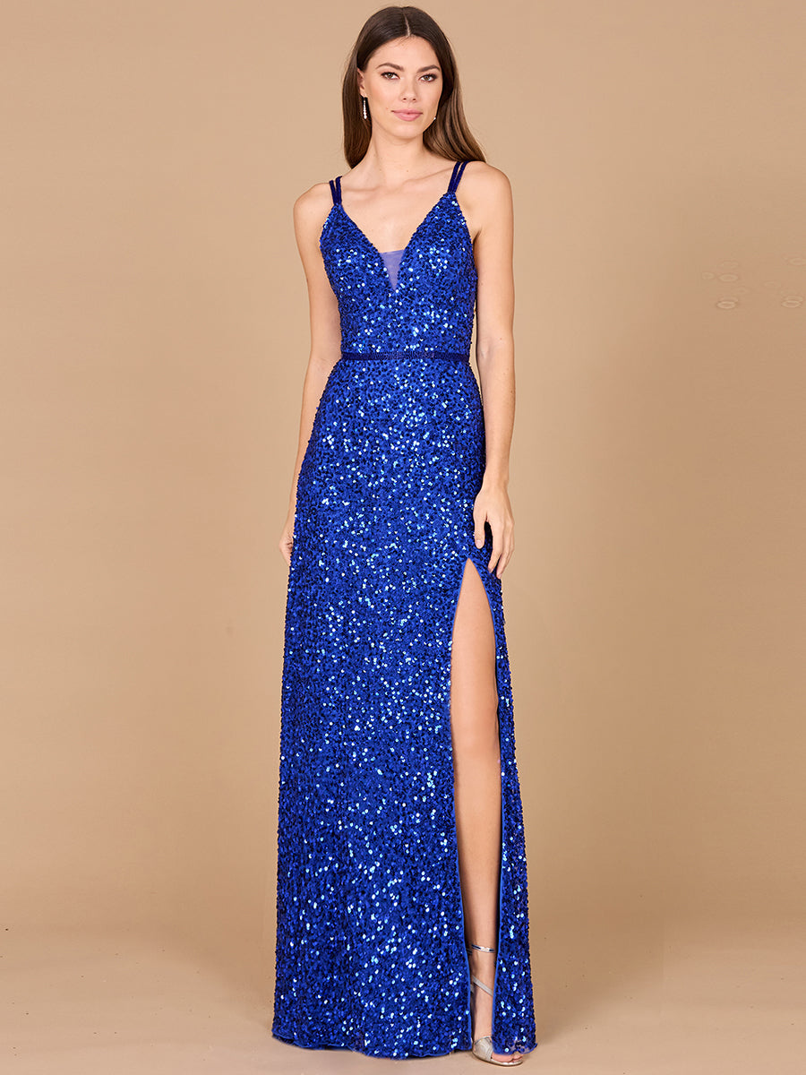 Verziertes Ballkleid mit hohem Schlitz