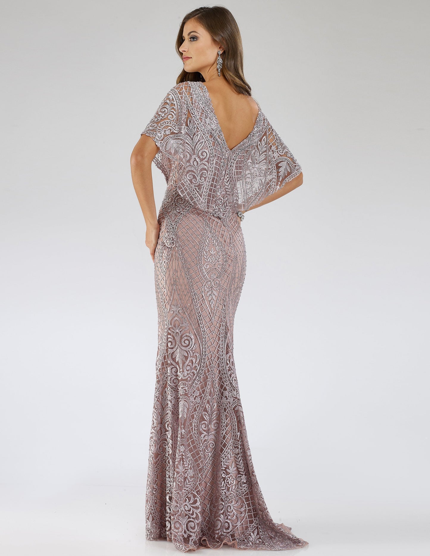 Lara 29673 - Meerjungfrauenkleid mit Cape-Ärmeln