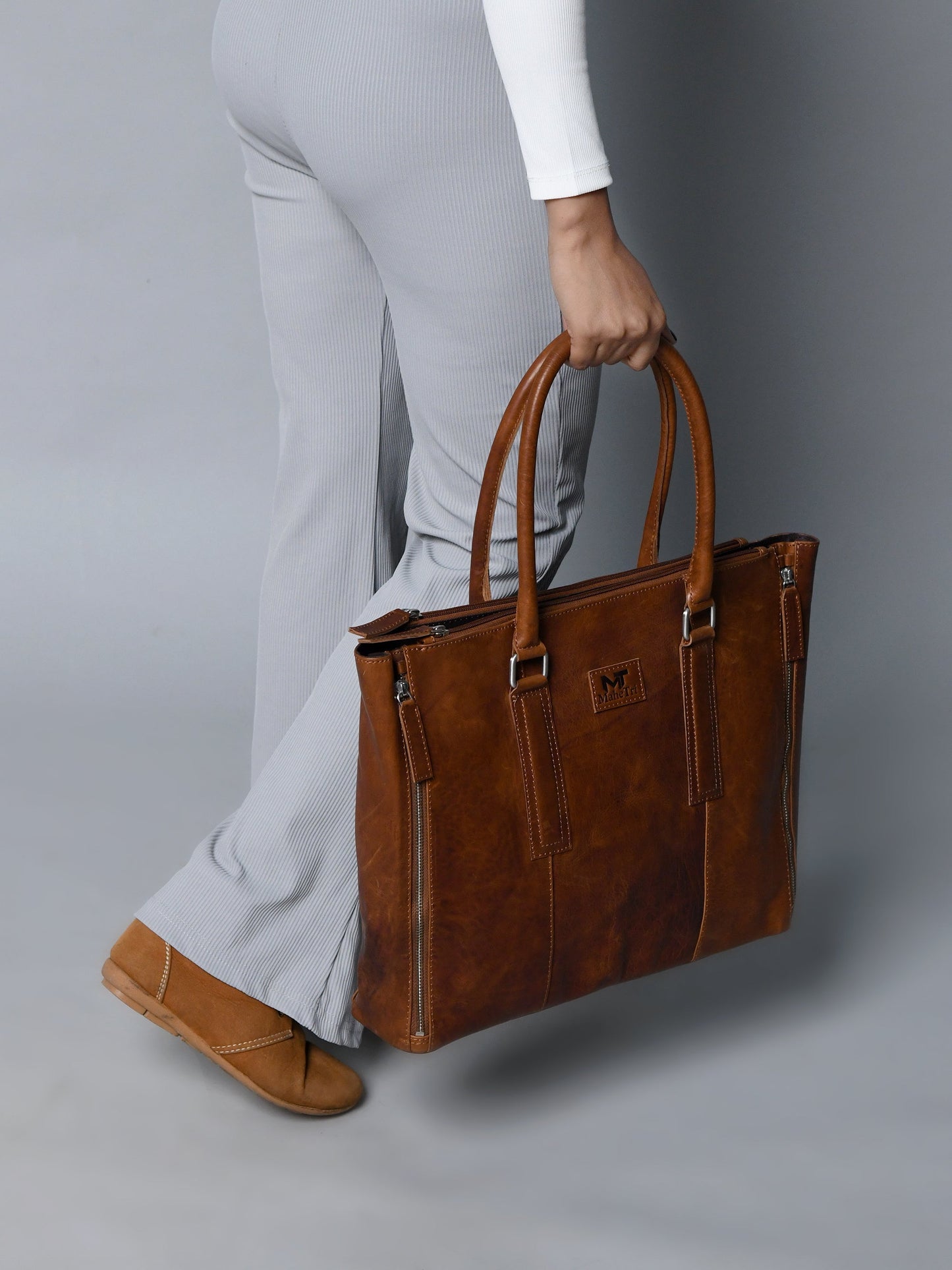Elegante Business Hour Tote Bag