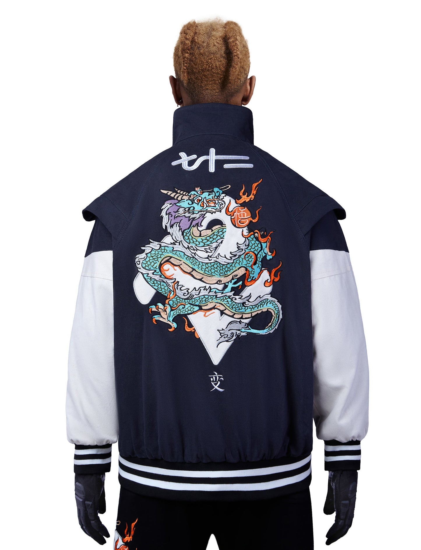 Blouson brodé Dragon au repos YEJ5