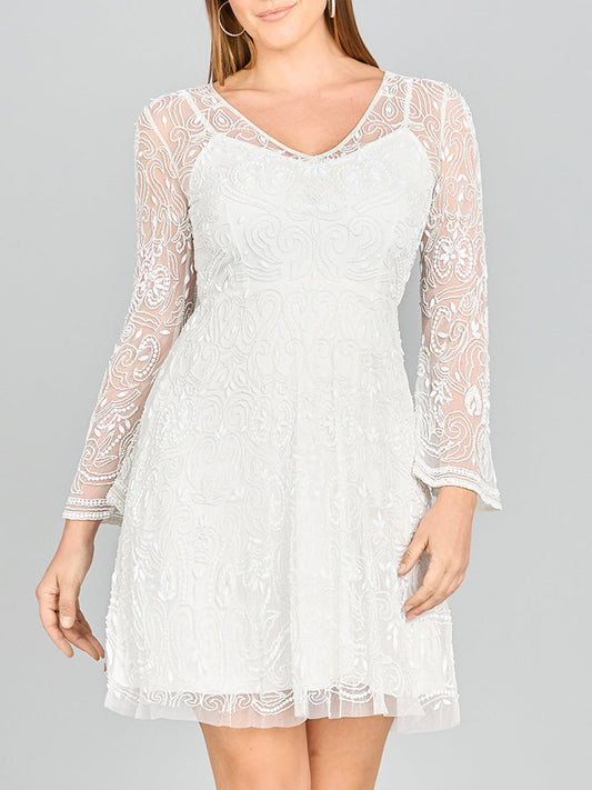 Lara Eliza Perlenbesetztes A-Linien Brautkurzkleid mit Glockenärmeln