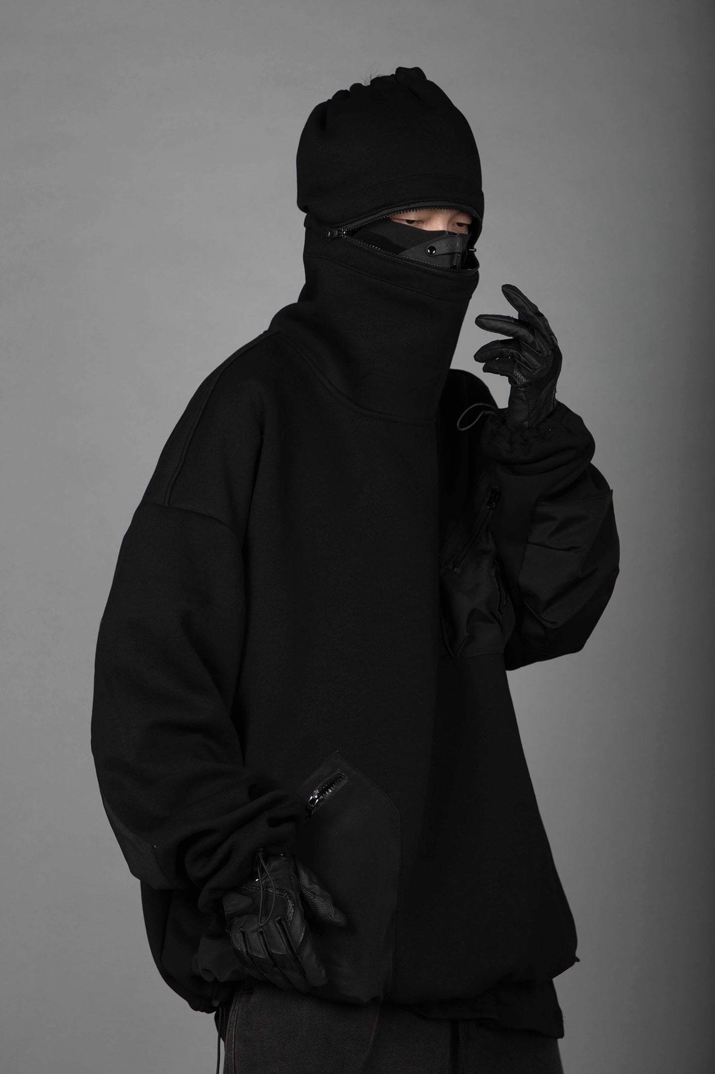Sweat à capuche utilitaire noir HiH33