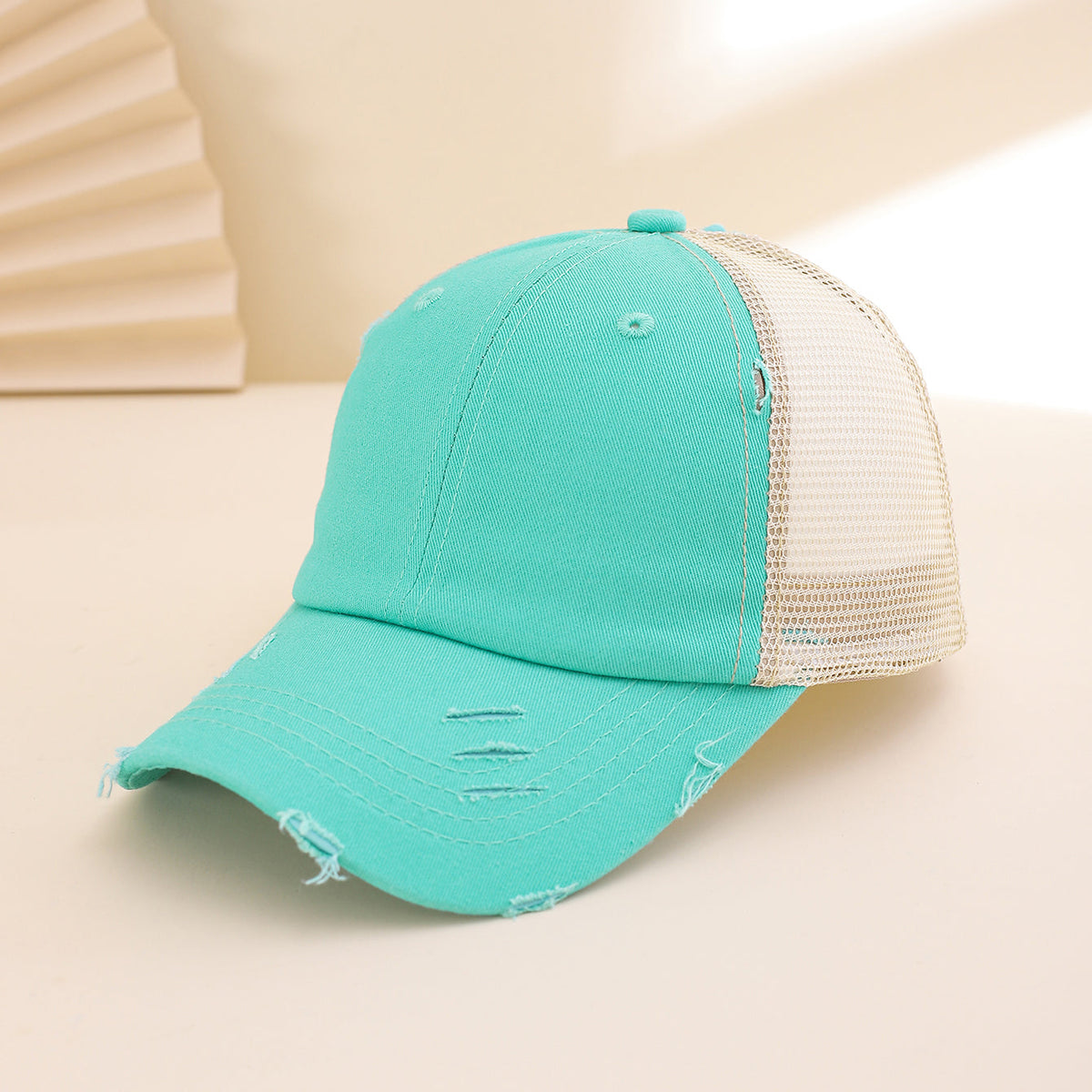 Distressed Washed Mesh Baseball Cap – Rear-Opening Design