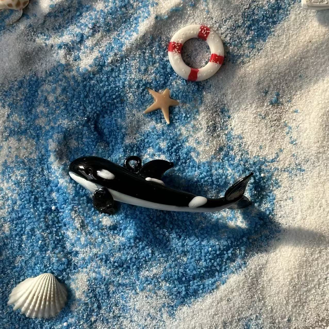 Decorative Ornament A Small Orca-shaped Glass Pendant