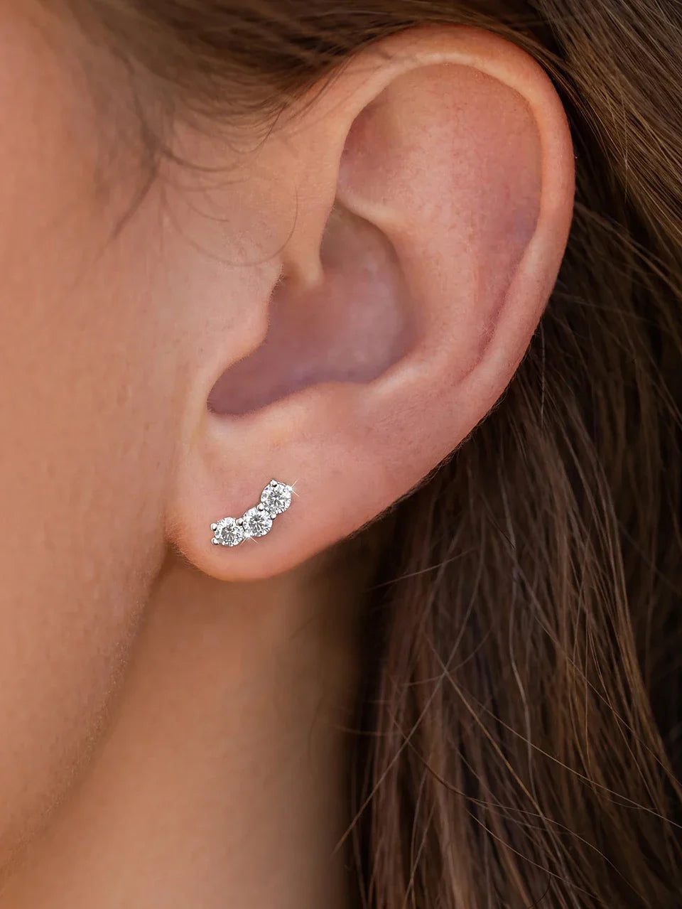 Boucles d'oreilles clous en moissanite 3 mm en argent sterling 925 plaqué or blanc 18 carats