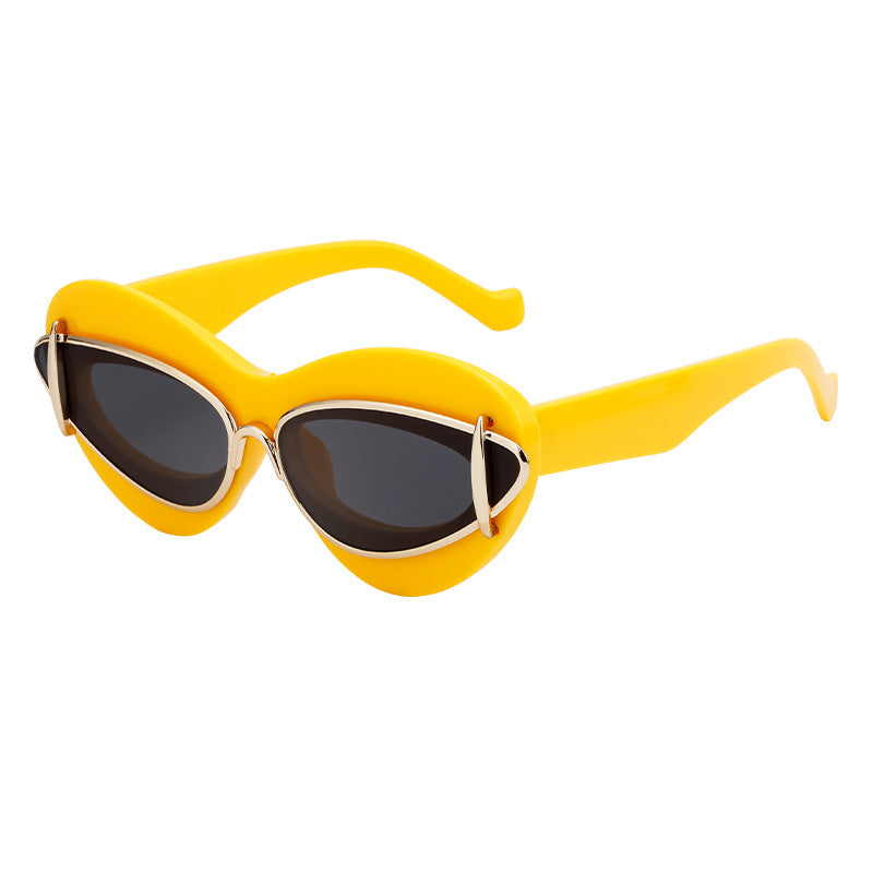 Women's Y2K Cat-Eye Small Frame Sunglasses — Trendy Driving Shades