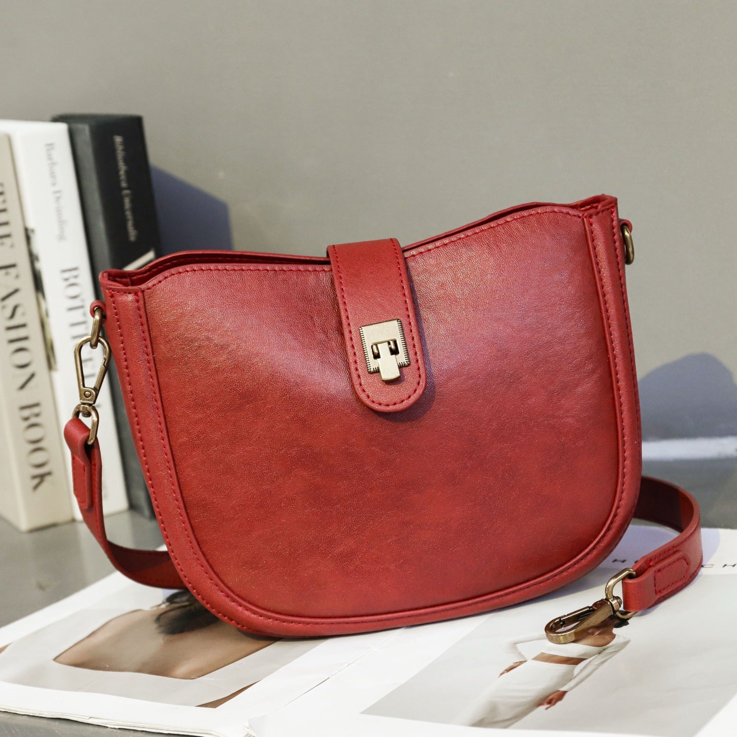Genuine Leather Women's Bag, Top-layer Cowhide Saddle Bag, High-end Feel Genuine Leather Single Shoulder Half-moon Bag, Commuter Crossbody