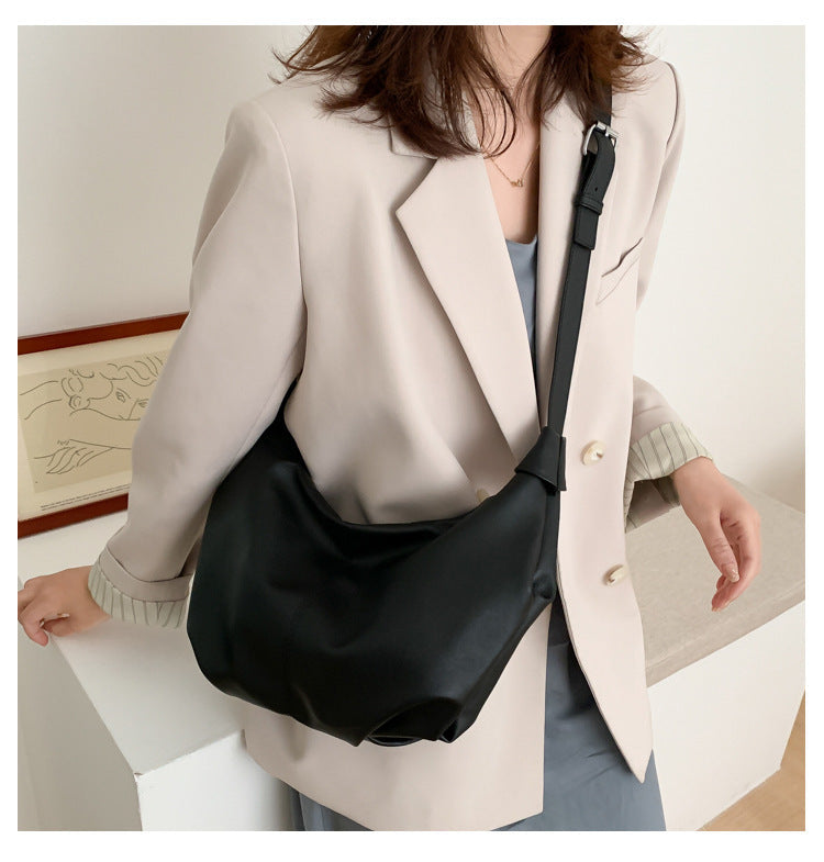 New PU Leather Shoulder Bag for Women Designer Wide Belt Handbags with Chain For LadiesWomen'S Big Bag Spring New Fashion Korean Leisure Half Round Women'S Bag Simple Large Capacity One Shoulder Oblique