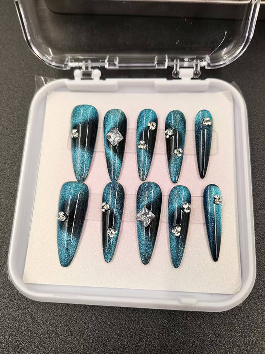 1051- Handmade press on nails fake nails removable