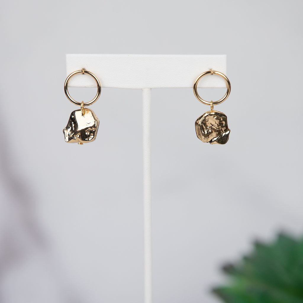 Boucles d'oreilles pendantes martelées Natalie