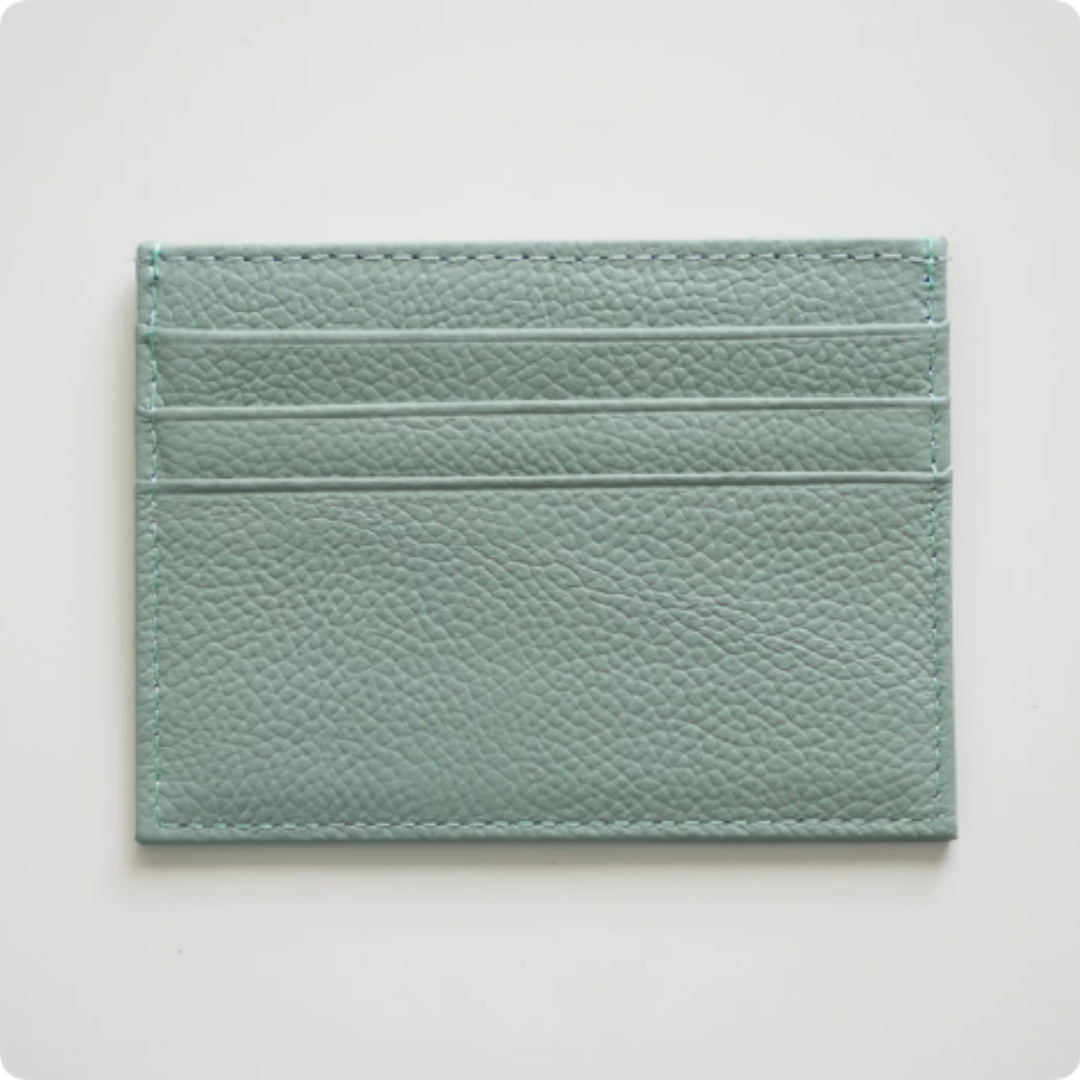 A Simple, Practical, And Exquisite One-piece Card Holder Made Of Top-grain Cowhide.