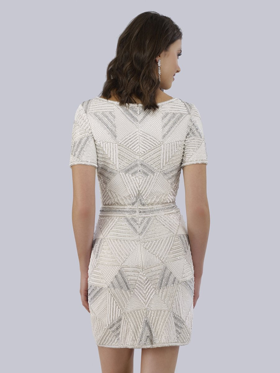 Robe de cocktail Becky à manches courtes, ornée de perles et effet portefeuille
