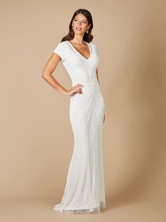 Lara Flavia Enges Perlenbrautkleid