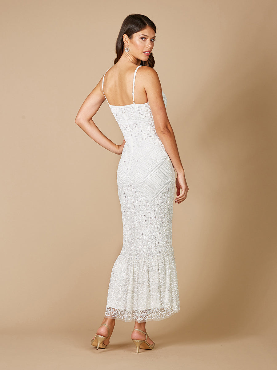 Robe de mariée décolleté en V à fines bretelles Lara Fae