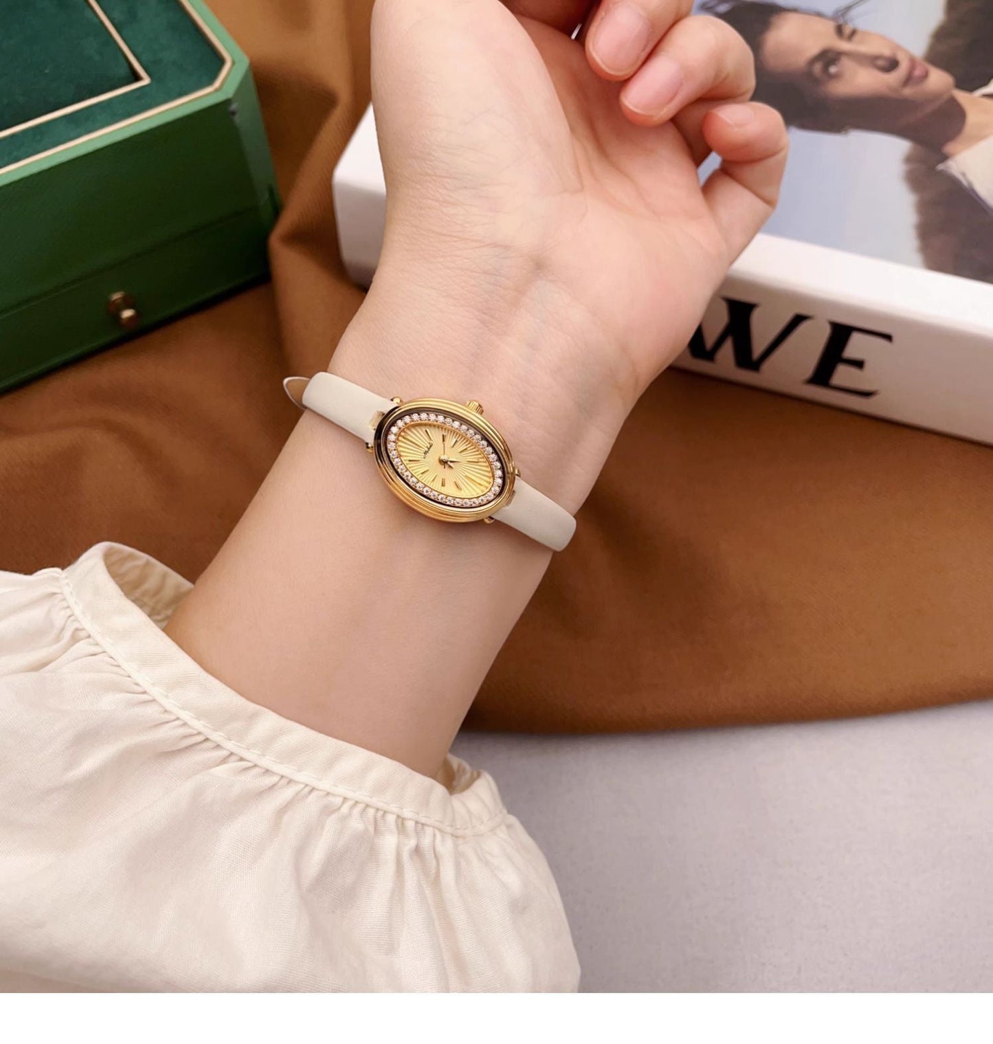 New Autumnwinter Exquisite Genuine Ladies Watch