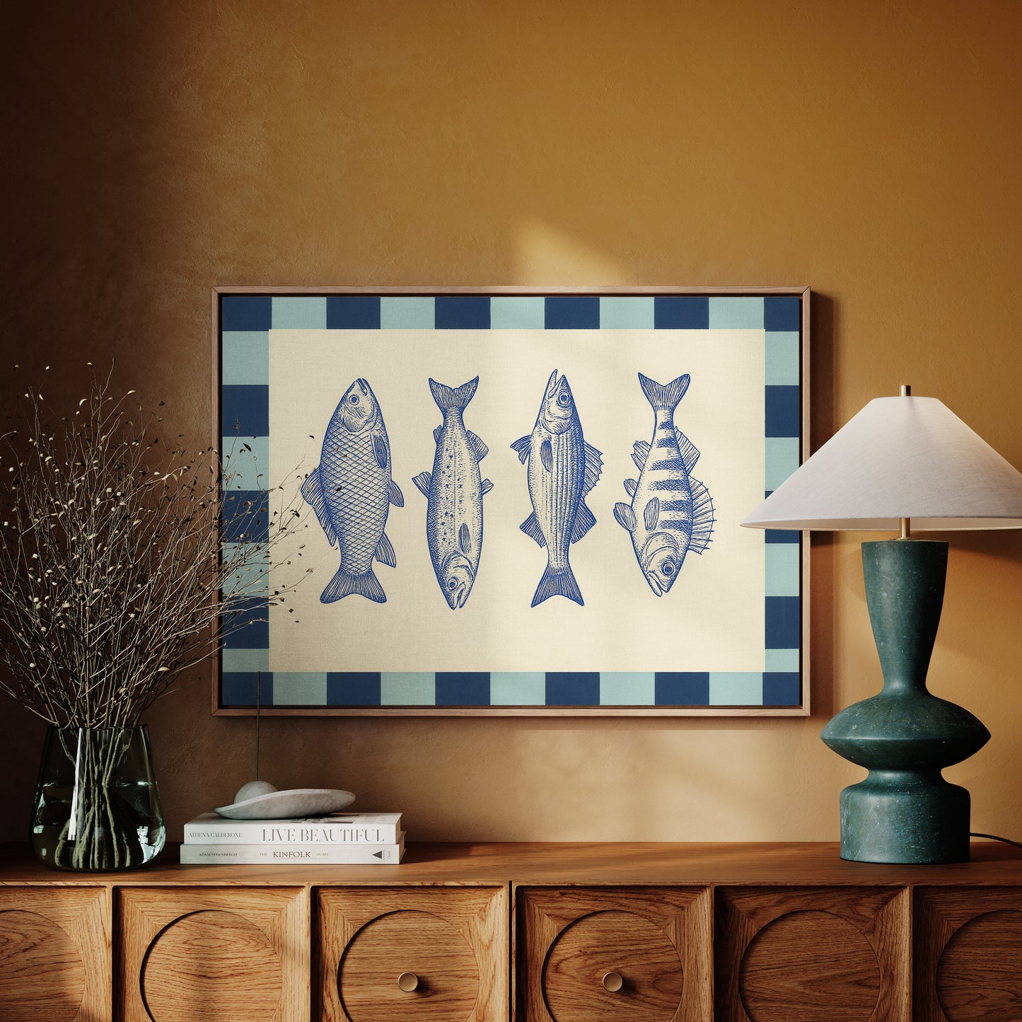 Quatuor de poissons vintage sur un damier bleu