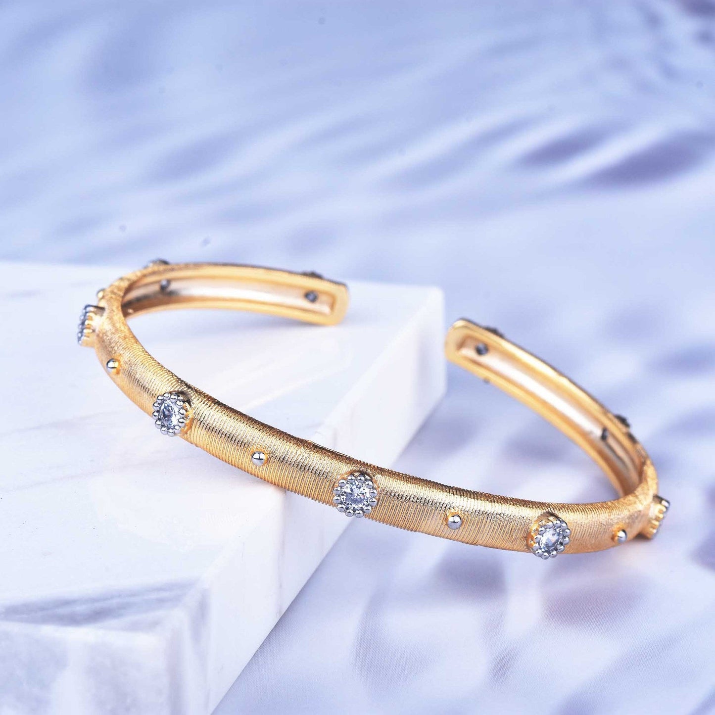 Vintage Brushed Texture Open Cuff Bangle For Women, Gold Tone Clear Tone Simulated Zirconia Star Dot Inlay Light Luxury Daily Commute Hand Jewelry