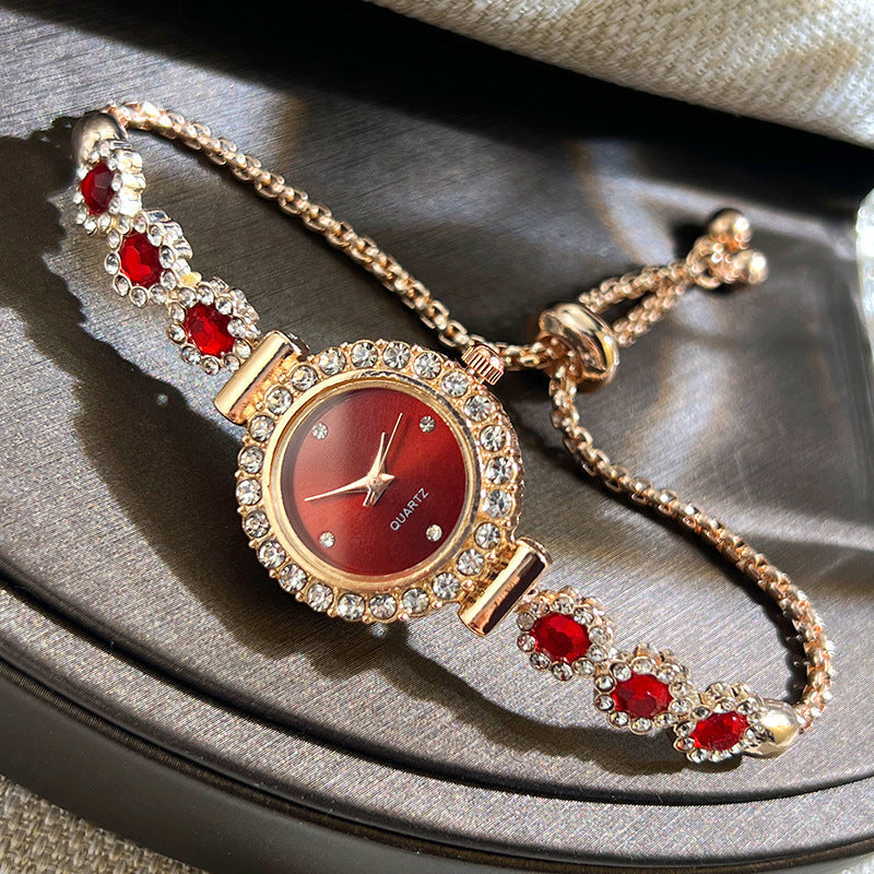 Fashionable Quartz Watch With A Pull-out Diamond