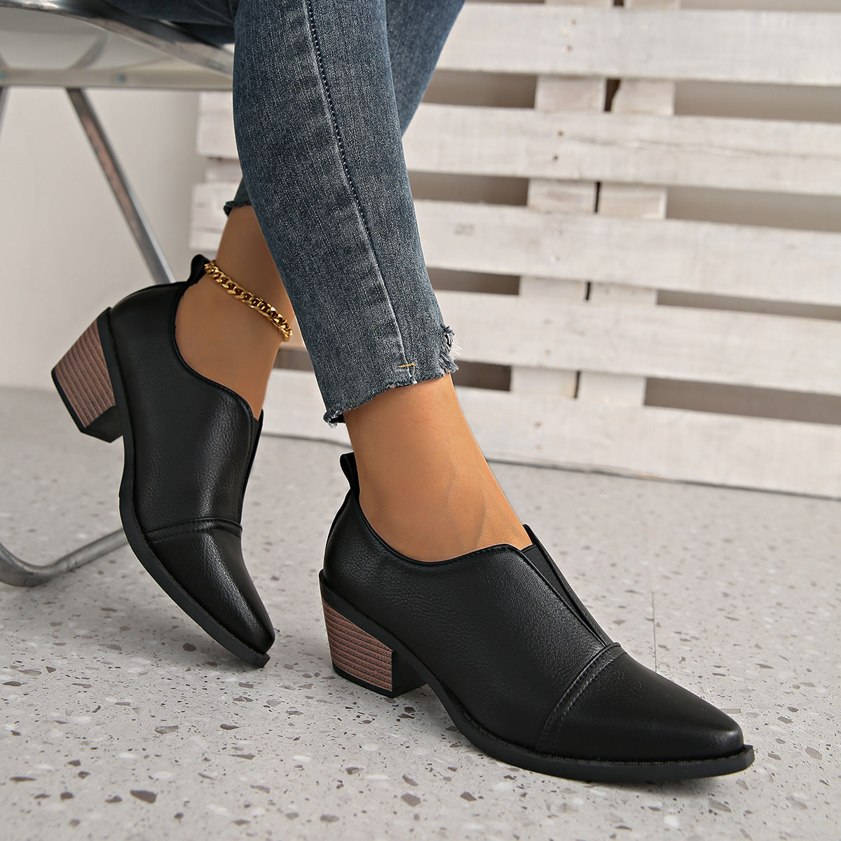 New Spring And Autumn Pointed-toe Chunky-heel Casual Low-top Shoes
