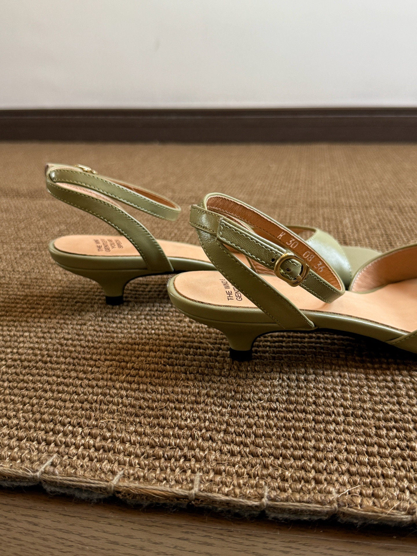 2026 Summer New Women Gentle Retro Sandals, Minimalist Fashion Comfort Kitten Heel Elegant Daily Commute Shoes, Green