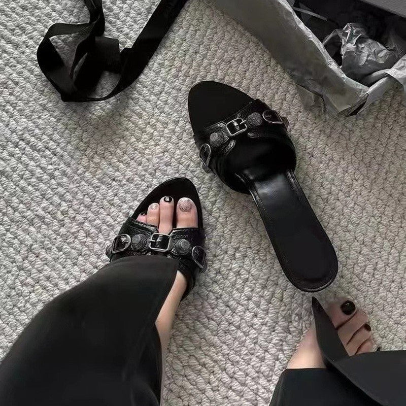 Fashionable Sandals Black Wine Glass Heel