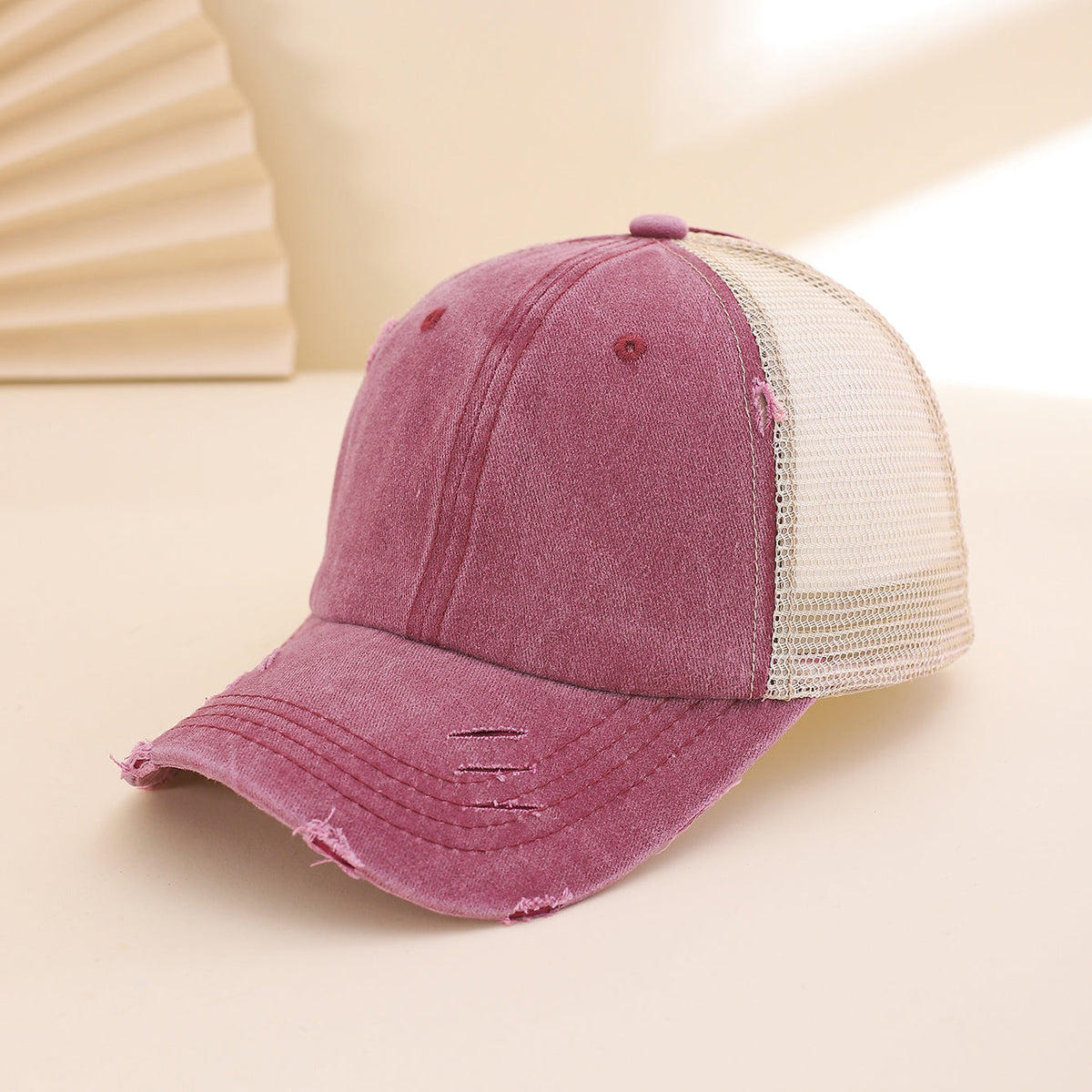 Distressed Washed Mesh Baseball Cap – Rear-Opening Design