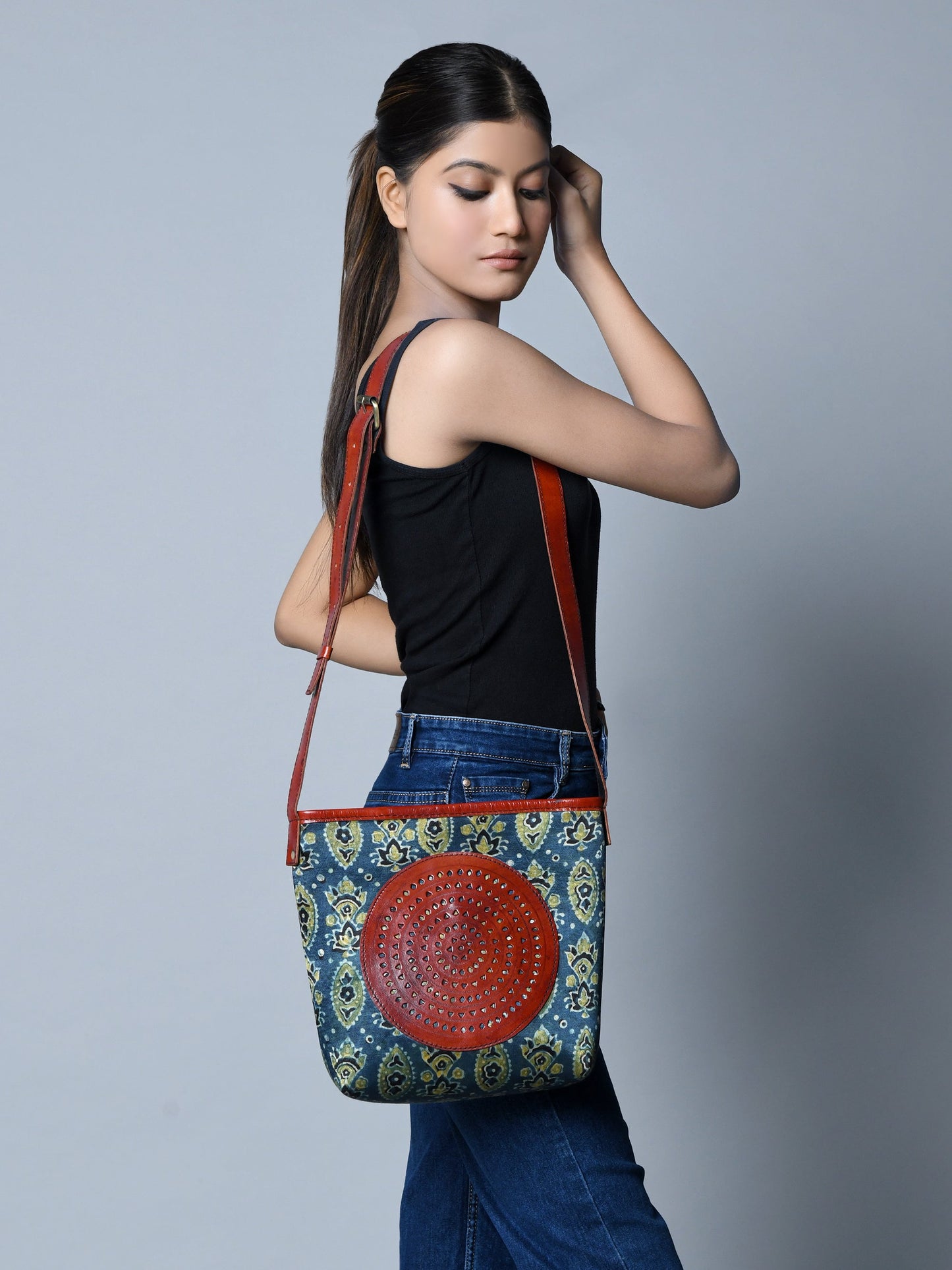 Sac cabas en cuir Ajrakh Heritage