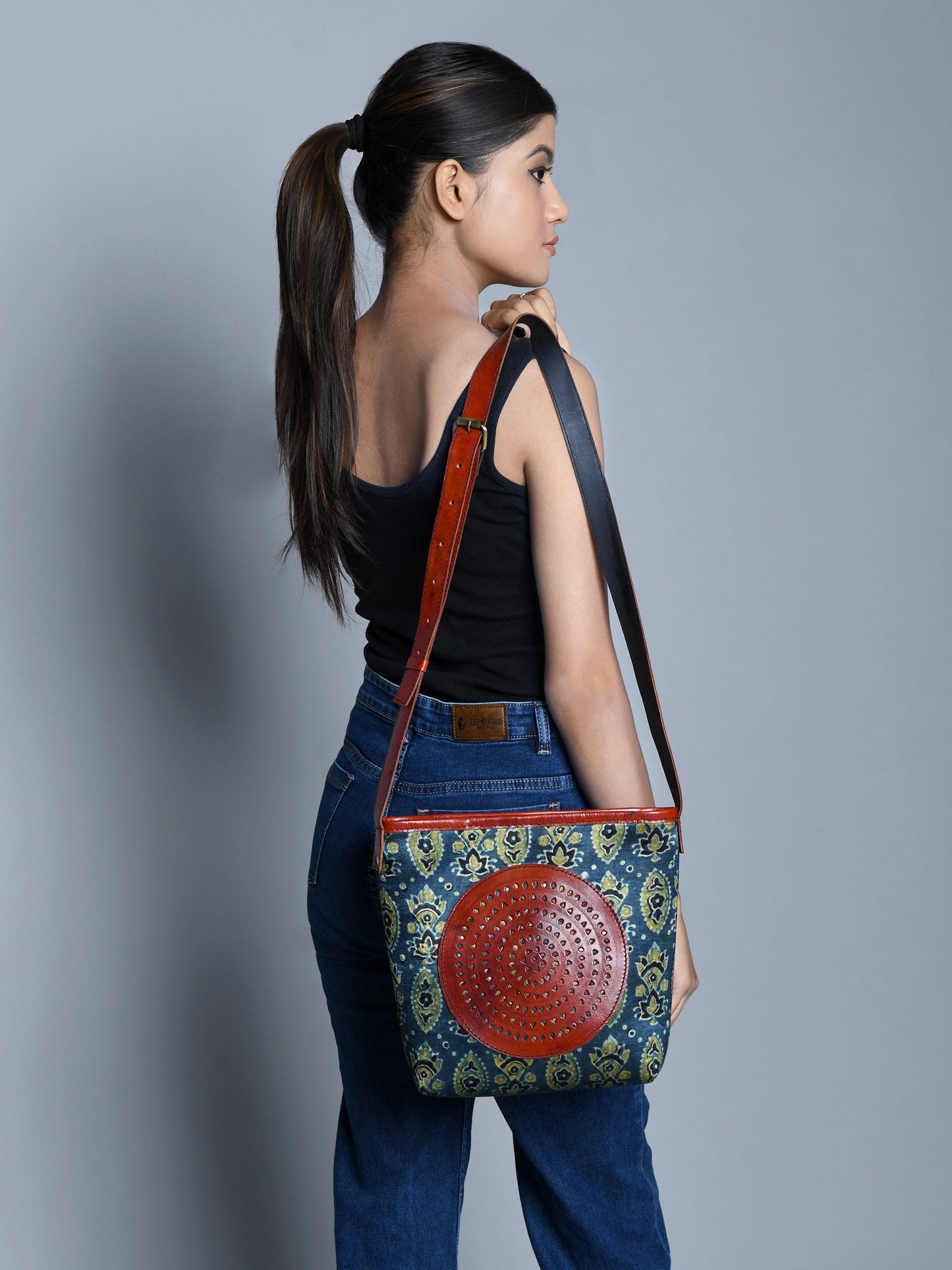 Sac cabas en cuir Ajrakh Heritage
