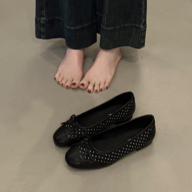 Women Vintage Polka Dot Brogue Perforated Front Bow Ballet Flats, Round Toe Slip On Soft Leather Elegant Office Daily Casual Doll Shoes