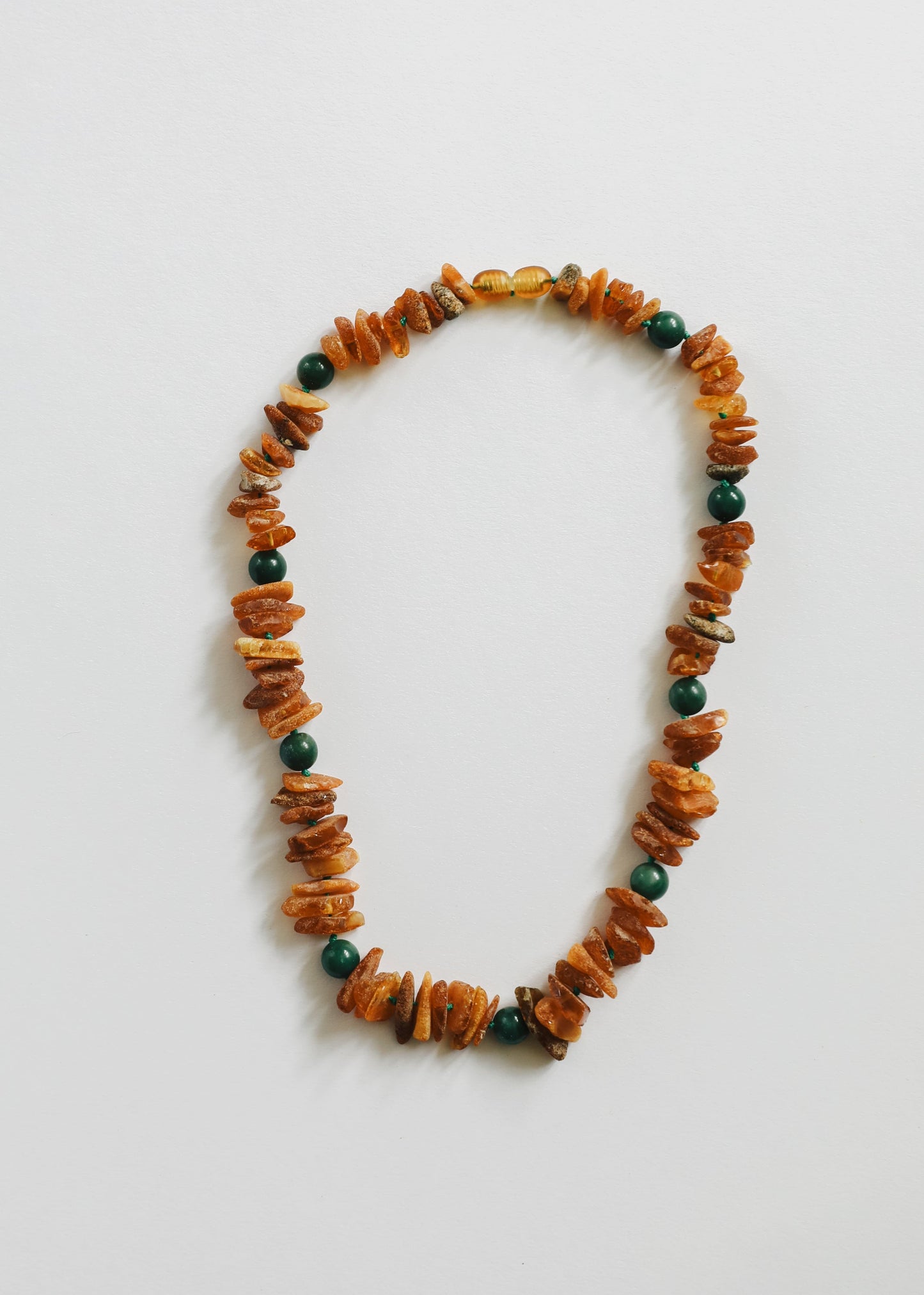 Collier pour animaux : Ambre de la Baltique brute + Jade vert naturel