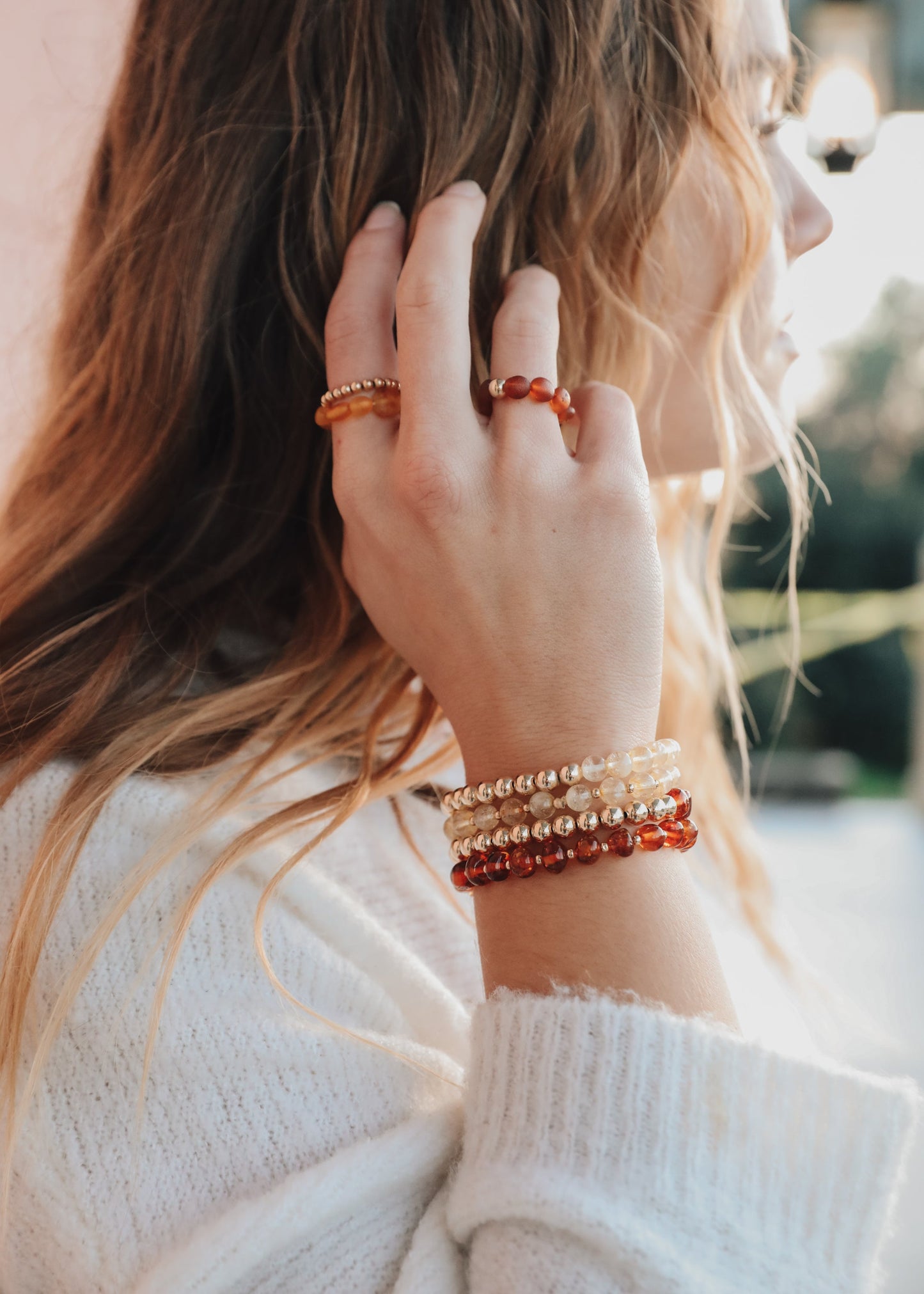 Ambre de la Baltique : Soleil + Lune perlés en or 14 carats | Bracelets pour adultes