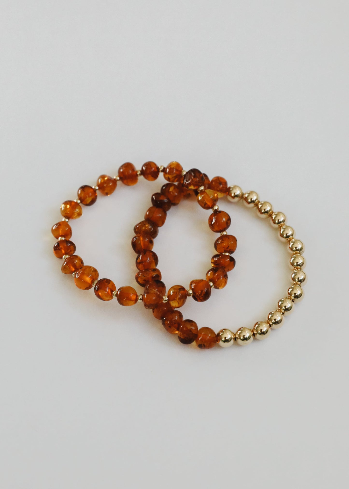 Ambre de la Baltique : Soleil + Lune perlés en or 14 carats | Bracelets pour adultes