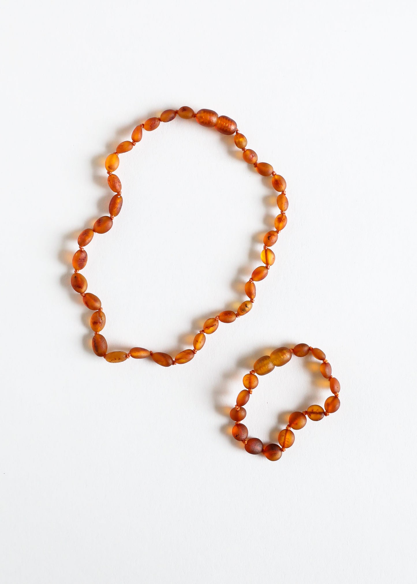 Ambre de la Baltique brut couleur cognac || Classique || Collier