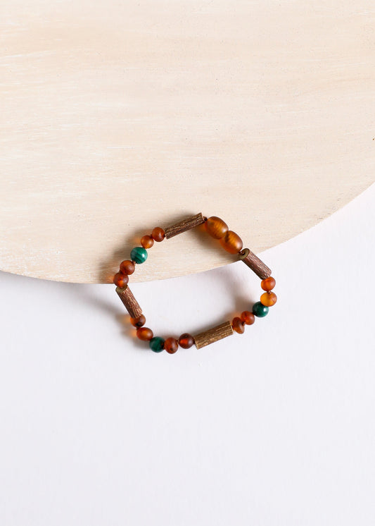 Haselnuss || Roh Cognac Baltischer Bernstein + Malachit || Fußkettchen oder Armband
